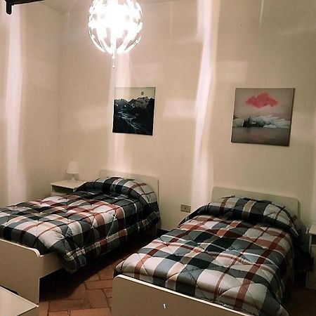 La Torre Di Morro Bed & Breakfast กาเมริโน ภายนอก รูปภาพ